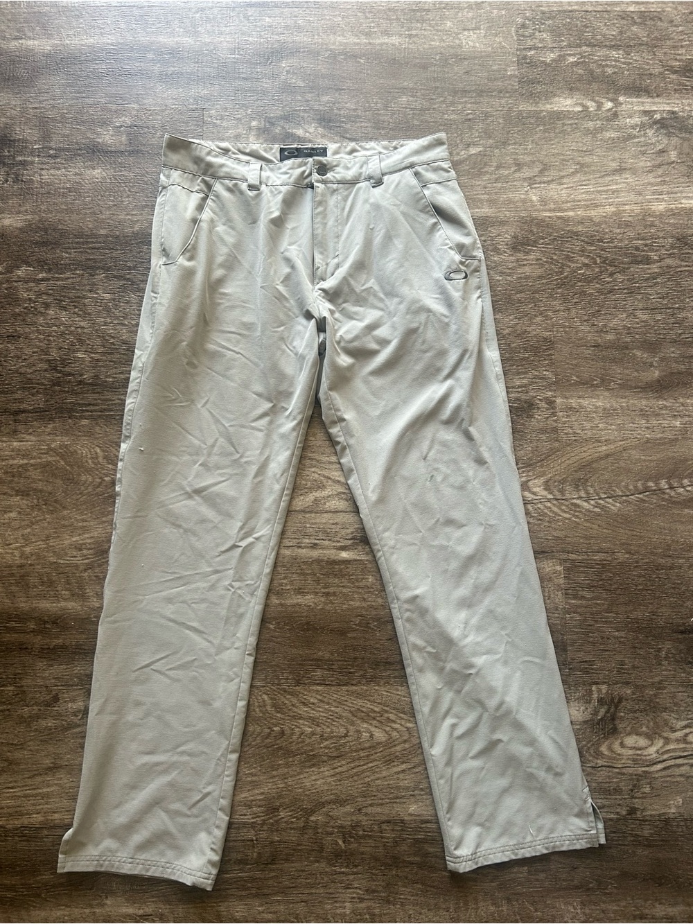 Oakley Men's Light Beige Chino Pants